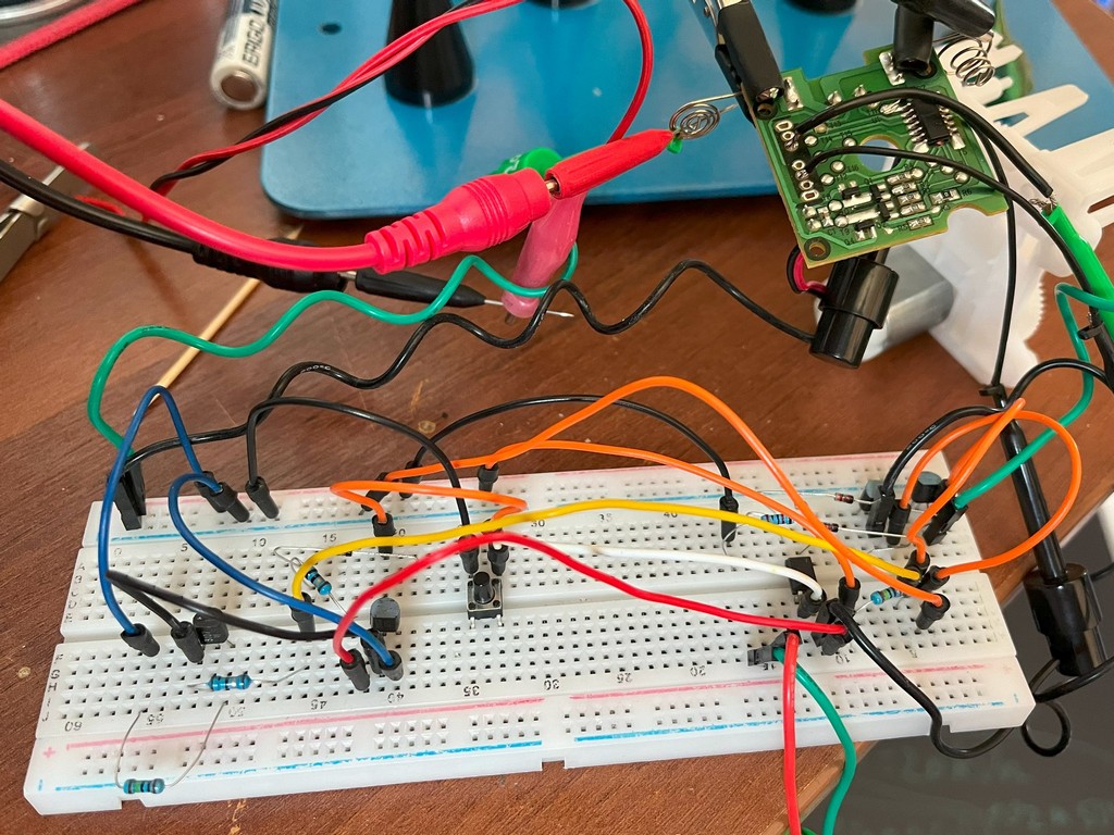 appliances:air_freshener:glade:automatic_spray:scj-225:prototype_board_for_glade.jpg