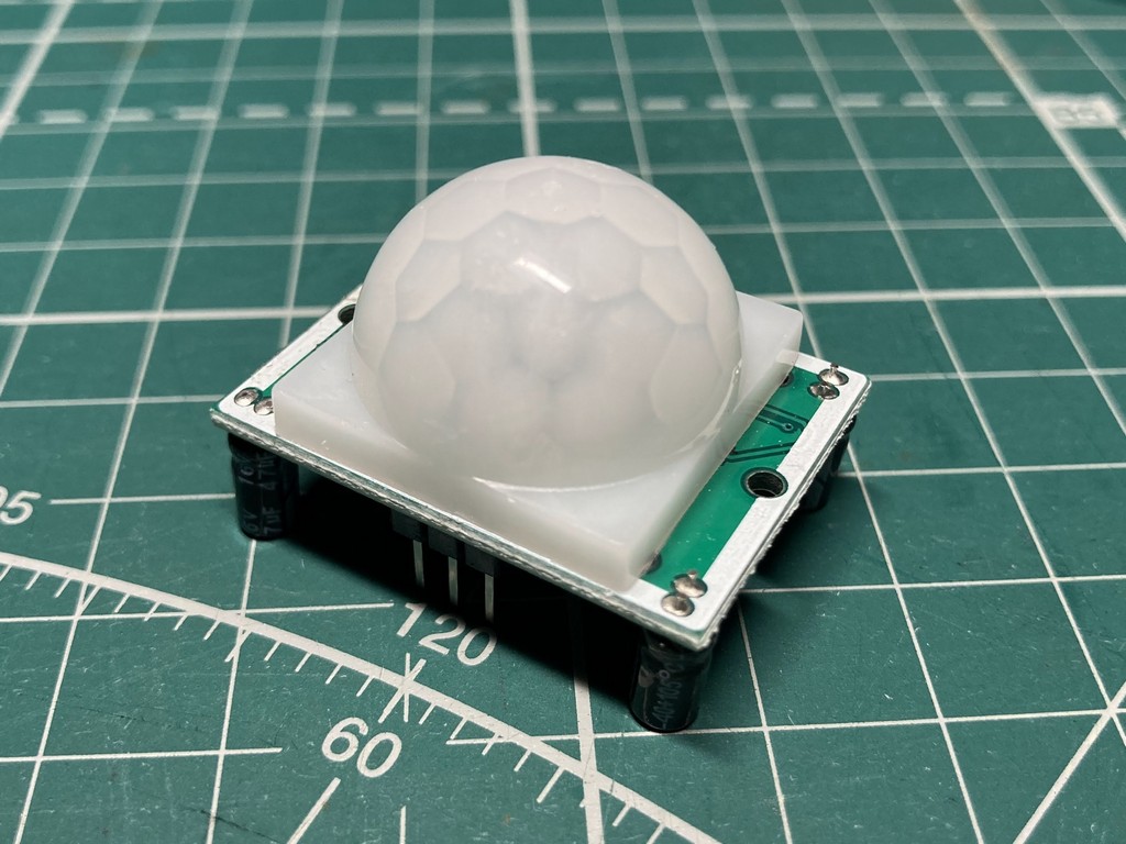 appliances:cat_water_fountains:wf060:motion_sensor:hc-sr501:hc-sr501_1.jpg